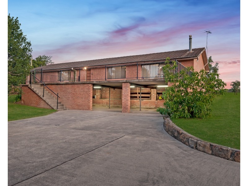 34 Cairnes Road, Glenorie NSW 2157