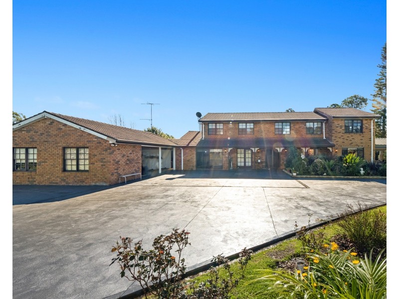 15 Gilligans Road, Dural NSW 2158