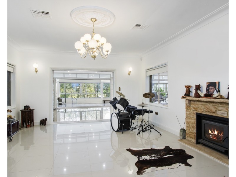 1 Tennyson Road, Tennyson NSW 2754