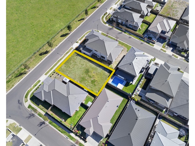 90 Sundowner Parkway, Box Hill NSW 2765