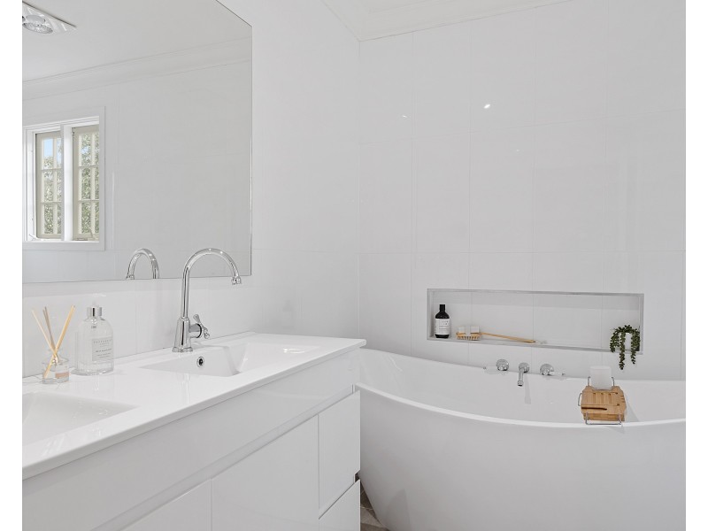 12 Burrawang Drive, Nelson NSW 2765