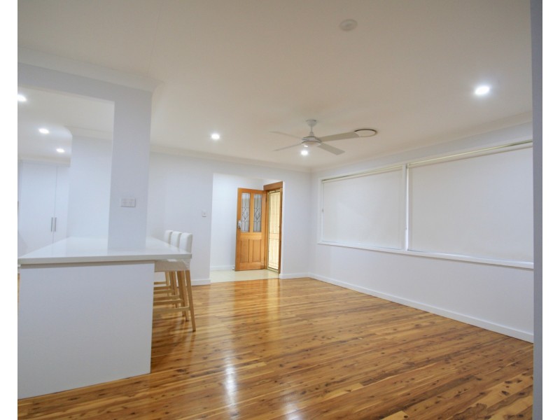 13 Castlereagh Road, Hobartville NSW 2753