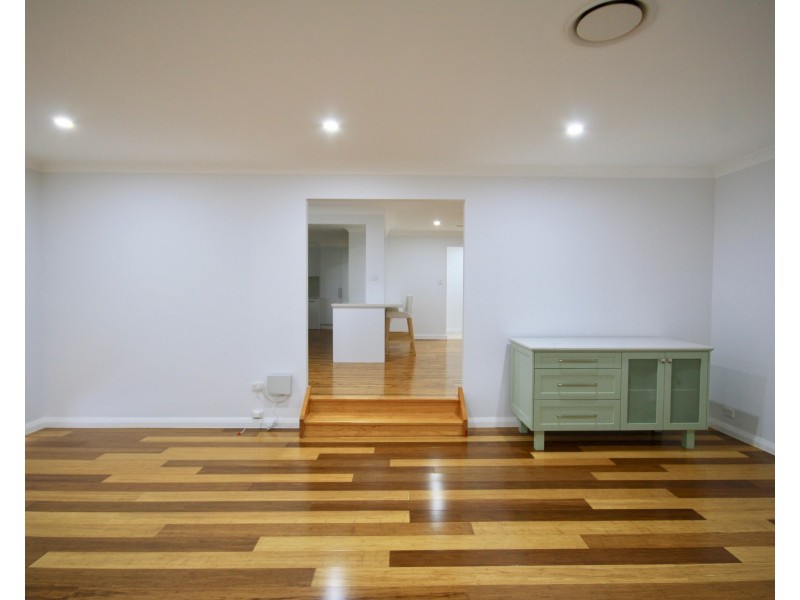 13 Castlereagh Road, Hobartville NSW 2753
