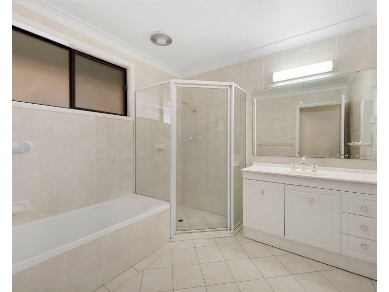 27 James Ruse Close, Windsor NSW 2756