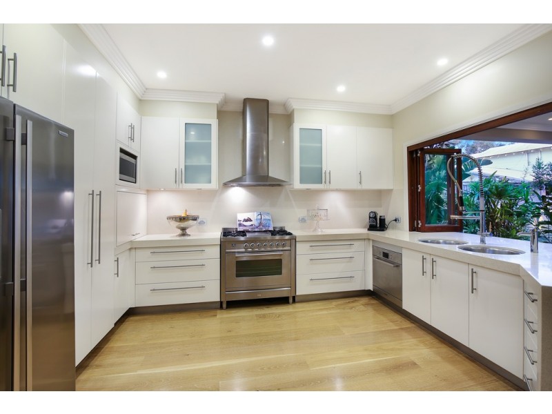 36 Kawanna Street, Mudjimba QLD 4564