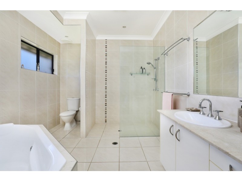 24 Springbrook Grove, Buderim QLD 4556