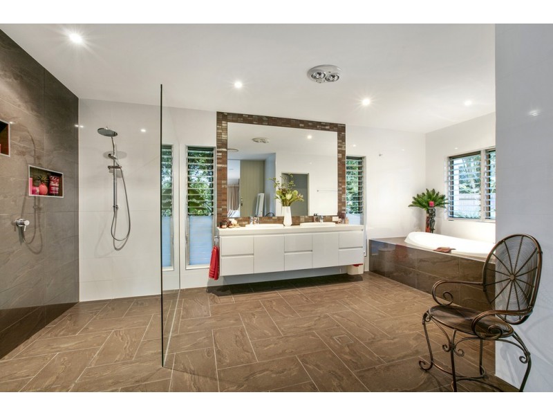 12 Tanawha Road, Tanawha QLD 4556