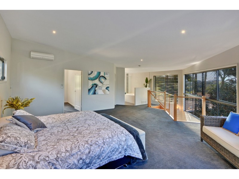 4 Mountain Rise Court, Mount Coolum QLD 4573