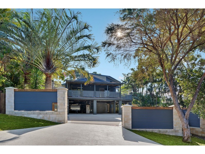 4 Mountain Rise Court, Mount Coolum QLD 4573