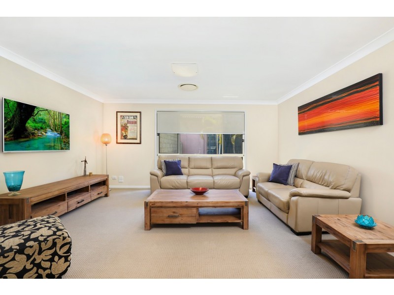 8 Hastings Place, Buderim QLD 4556