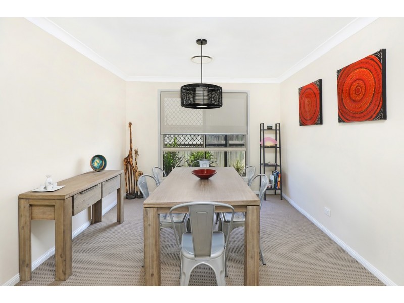 8 Hastings Place, Buderim QLD 4556