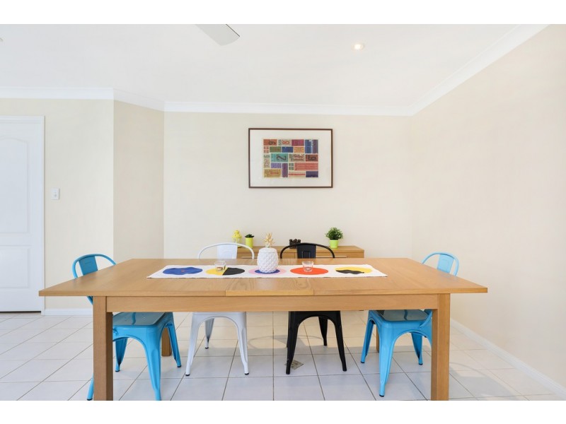 8 Hastings Place, Buderim QLD 4556