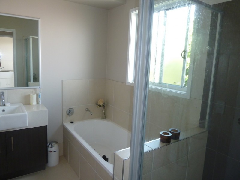 32 Tibrogargan Circuit, Mountain Creek QLD 4557