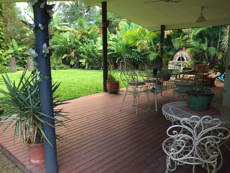 27 Mooloolah Road, Mooloolah Valley QLD 4553