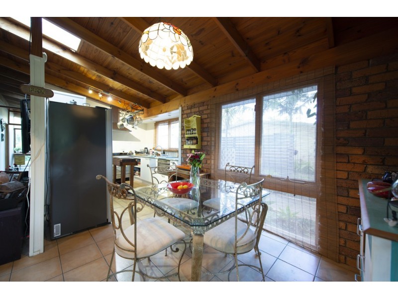 27 Mooloolah Road, Mooloolah Valley QLD 4553