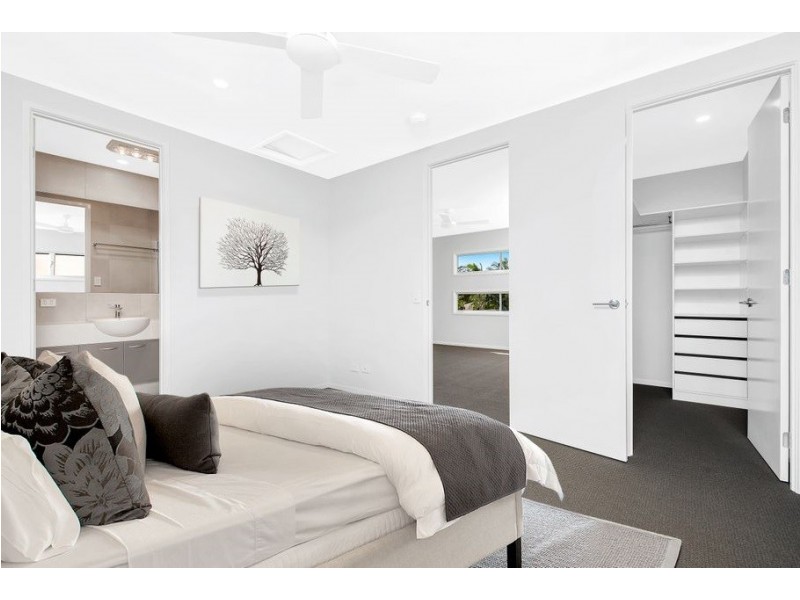 2/3 Water Street, Buderim QLD 4556