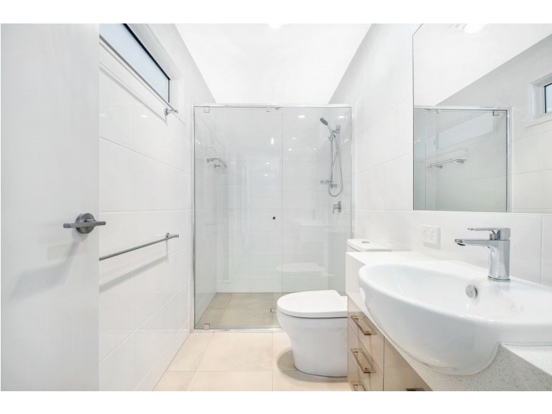 2/3 Water Street, Buderim QLD 4556