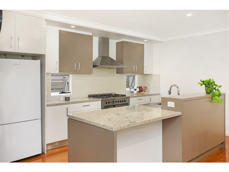 2/1 Harbour Heights Lane, Kuluin QLD 4558