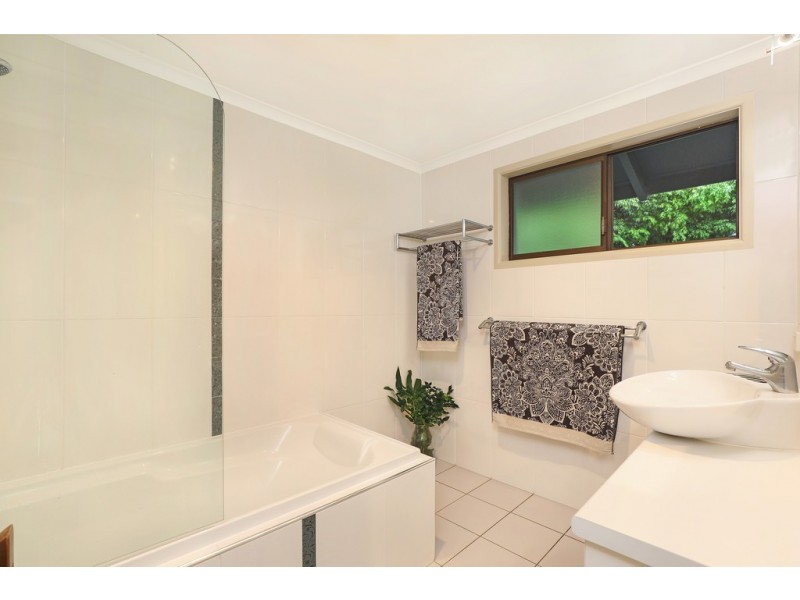 4 Guy Avenue, Buderim QLD 4556