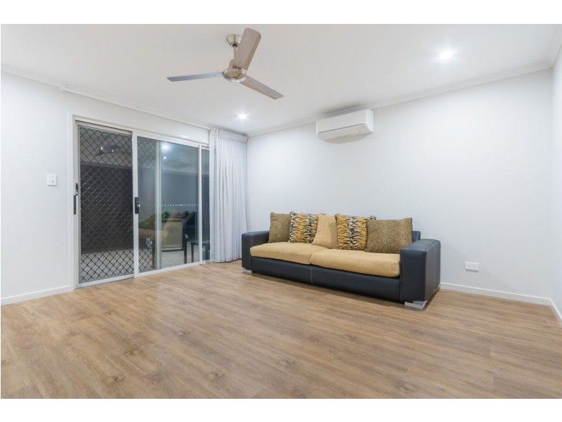 2/4A Tytherleigh Avenue, Landsborough QLD 4550