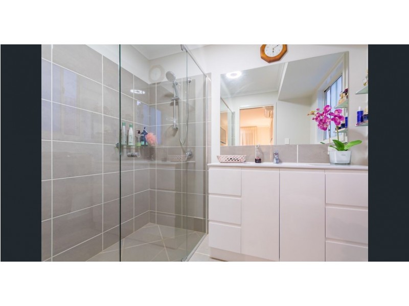 1/4A Tytherleigh Avenue, Landsborough QLD 4550