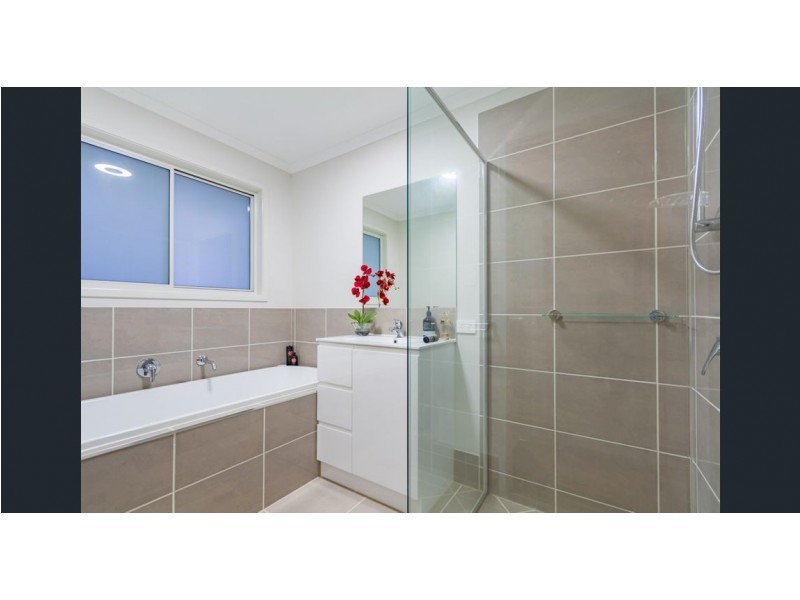 1/4A Tytherleigh Avenue, Landsborough QLD 4550