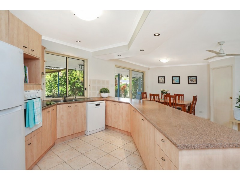 34 Satinash Place, Mudjimba QLD 4564