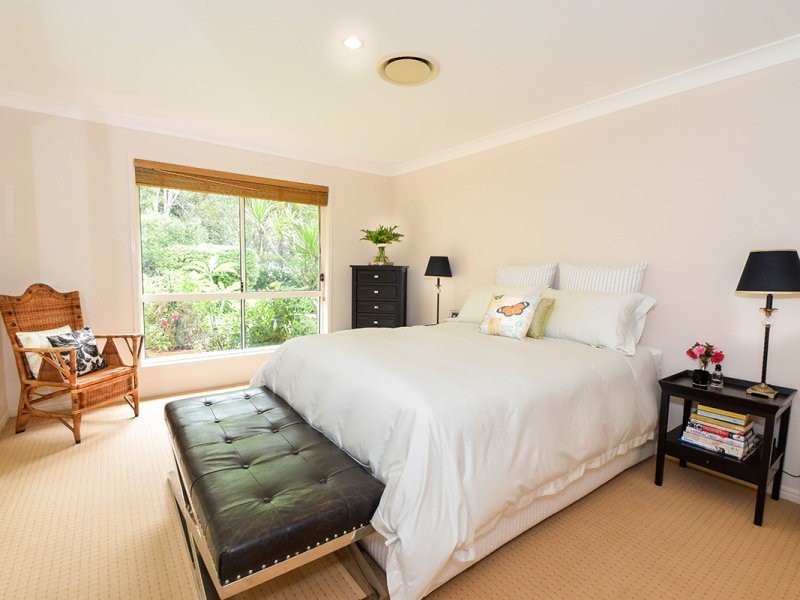 6 Wattlebird Drive, Twin Waters QLD 4564