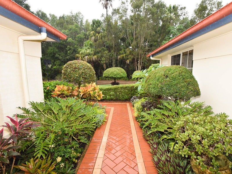 6 Wattlebird Drive, Twin Waters QLD 4564