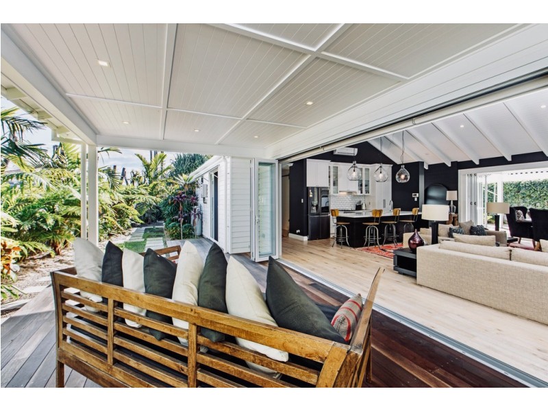 3 Montgomery Crescent, Golden Beach QLD 4551