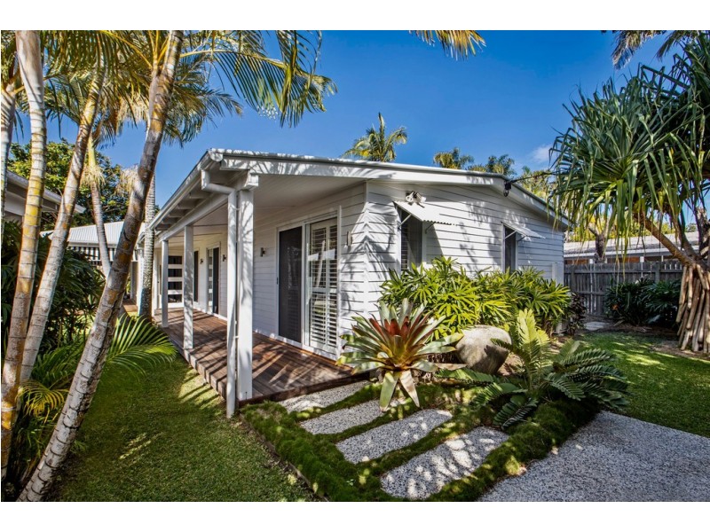 3 Montgomery Crescent, Golden Beach QLD 4551