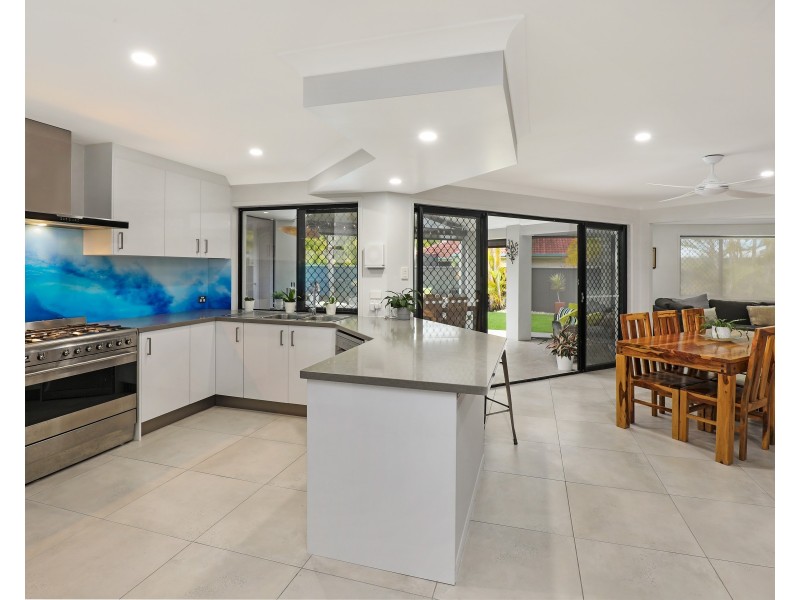 1 Brianna Close, Buderim QLD 4556
