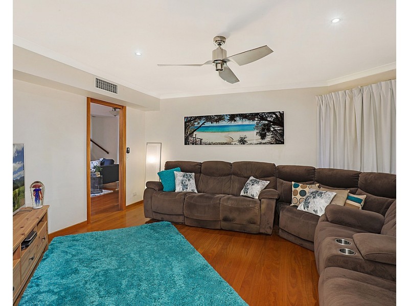 12 Hilltop Crescent, Maroochydore QLD 4558