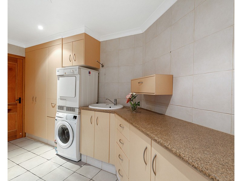 12 Hilltop Crescent, Maroochydore QLD 4558