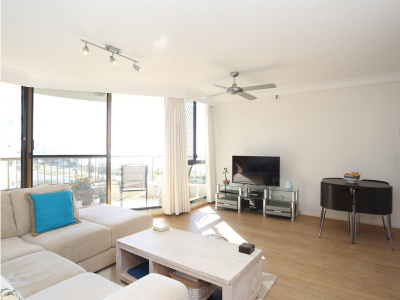 Unit 10/35 (Boulevard North Apartments) Broadbeach Boulevard, Broadbeach QLD 4218