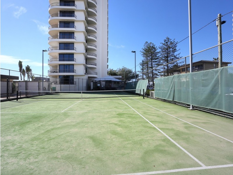 Unit 10/35 (Boulevard North Apartments) Broadbeach Boulevard, Broadbeach QLD 4218
