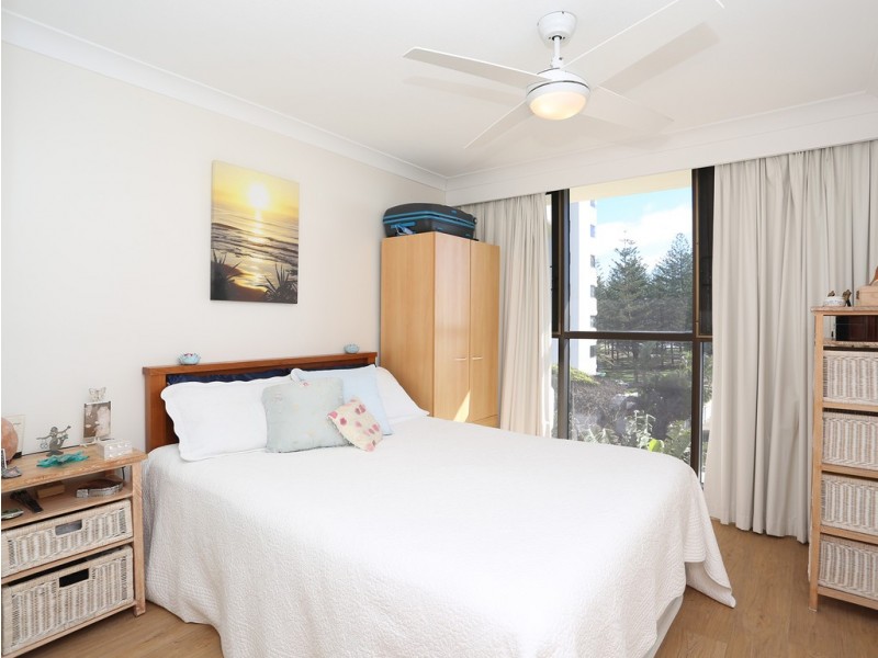 Unit 10/35 (Boulevard North Apartments) Broadbeach Boulevard, Broadbeach QLD 4218