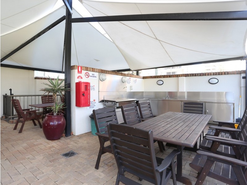 Unit 10/35 (Boulevard North Apartments) Broadbeach Boulevard, Broadbeach QLD 4218