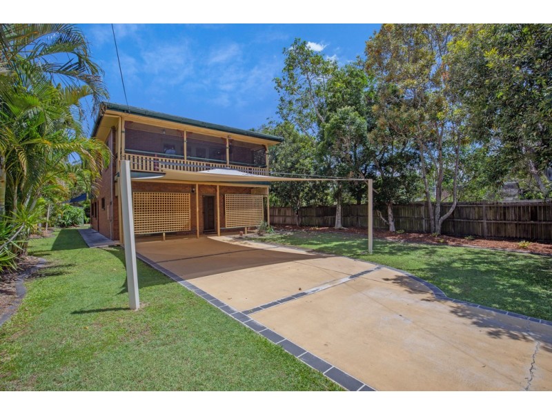 72 Kumbari Close, Southport QLD 4215