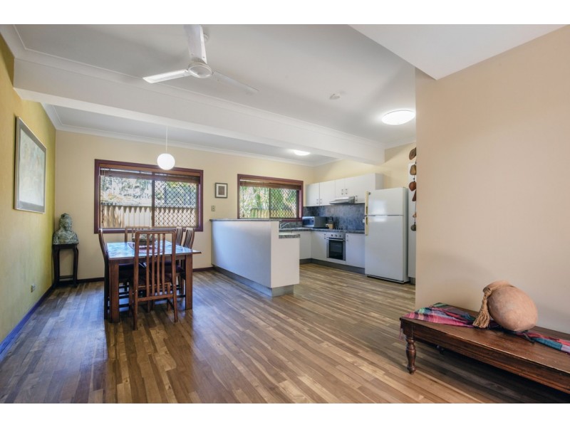 72 Kumbari Close, Southport QLD 4215