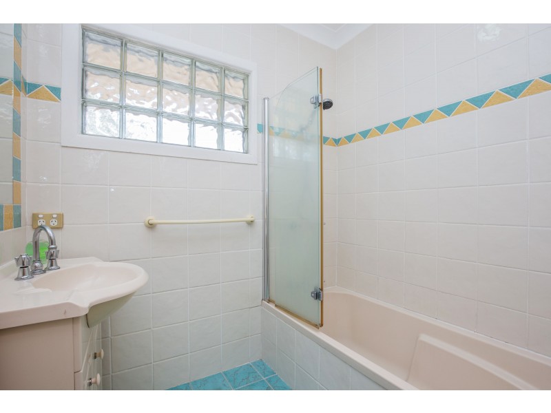 72 Kumbari Close, Southport QLD 4215