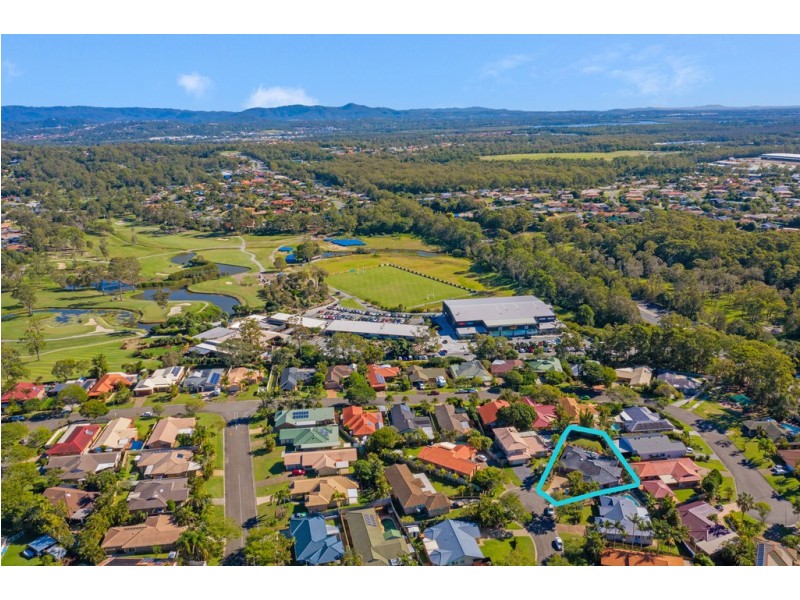 15 Hirono Court, Parkwood QLD 4214