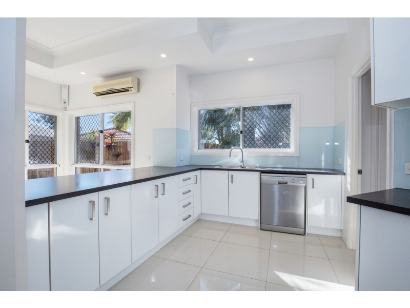 15 Hirono Court, Parkwood QLD 4214