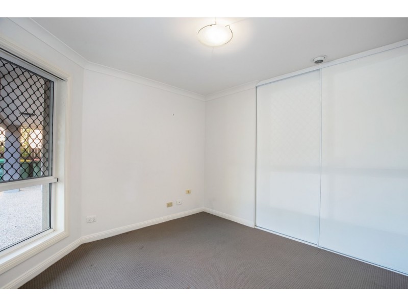 15 Hirono Court, Parkwood QLD 4214