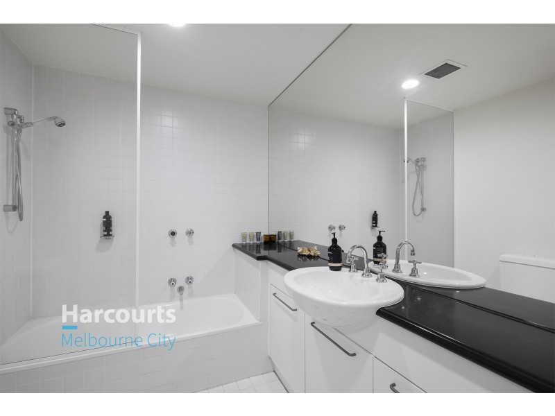 2/8 Wellington Crescent, East Melbourne VIC 3002