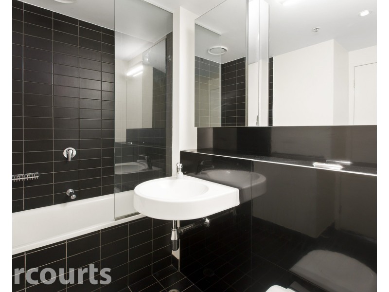 1108/620 Collins Street, Melbourne VIC 3000