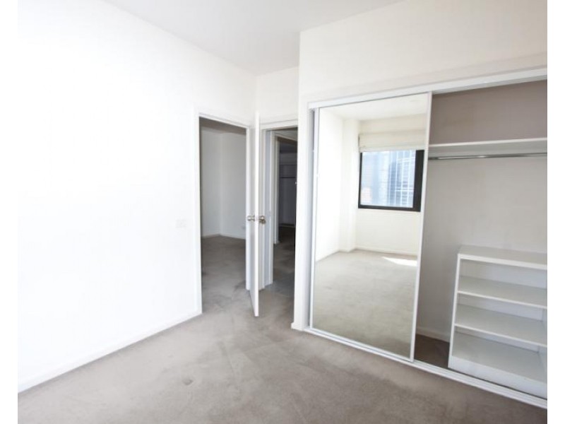 2015/250 Elizabeth Street, Melbourne VIC 3000