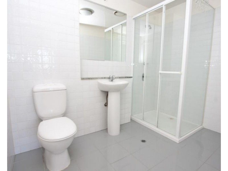 2015/250 Elizabeth Street, Melbourne VIC 3000