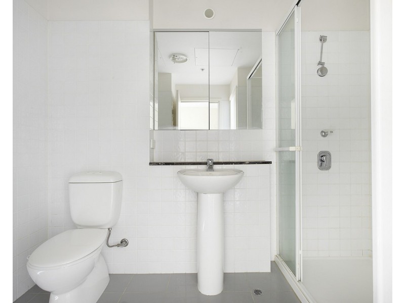 2505/250 Elizabeth Street, Melbourne VIC 3000