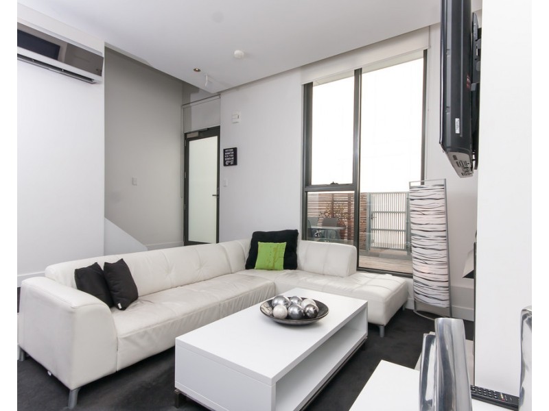 230/117 Studio Lane, Docklands VIC 3008